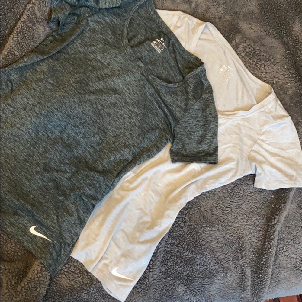 Set of 2 Nike Dri-fit Scoop Neck Training Tees XS